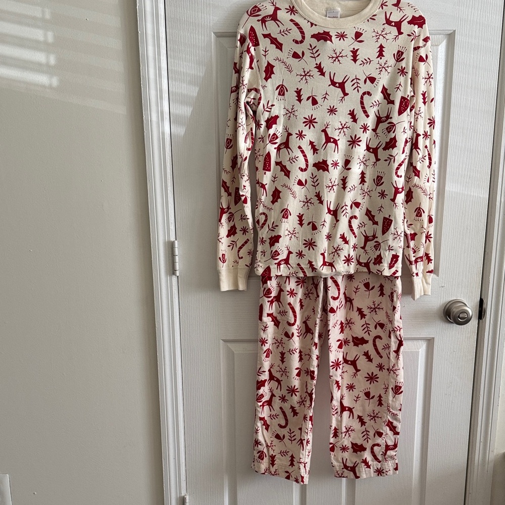 Hanna Andersson Red and Cream Pajama Set.